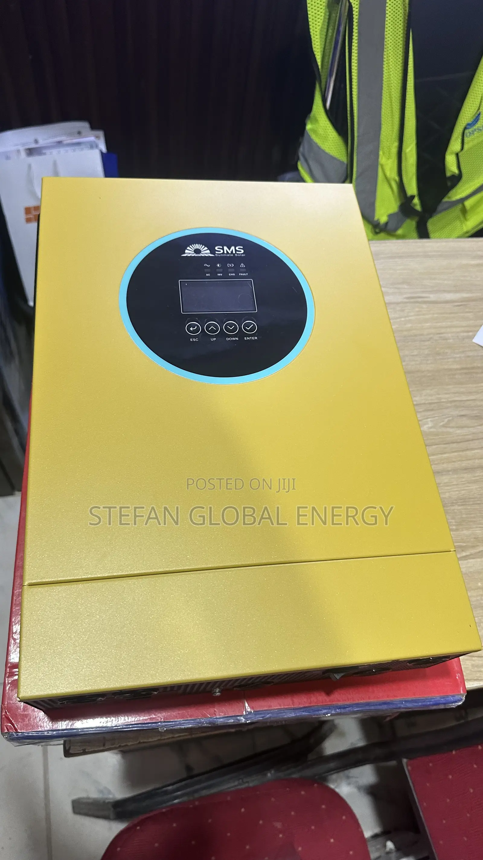 3.6kva .24v Sunmate Hybrid inverter.with 100ah Max Current Charge