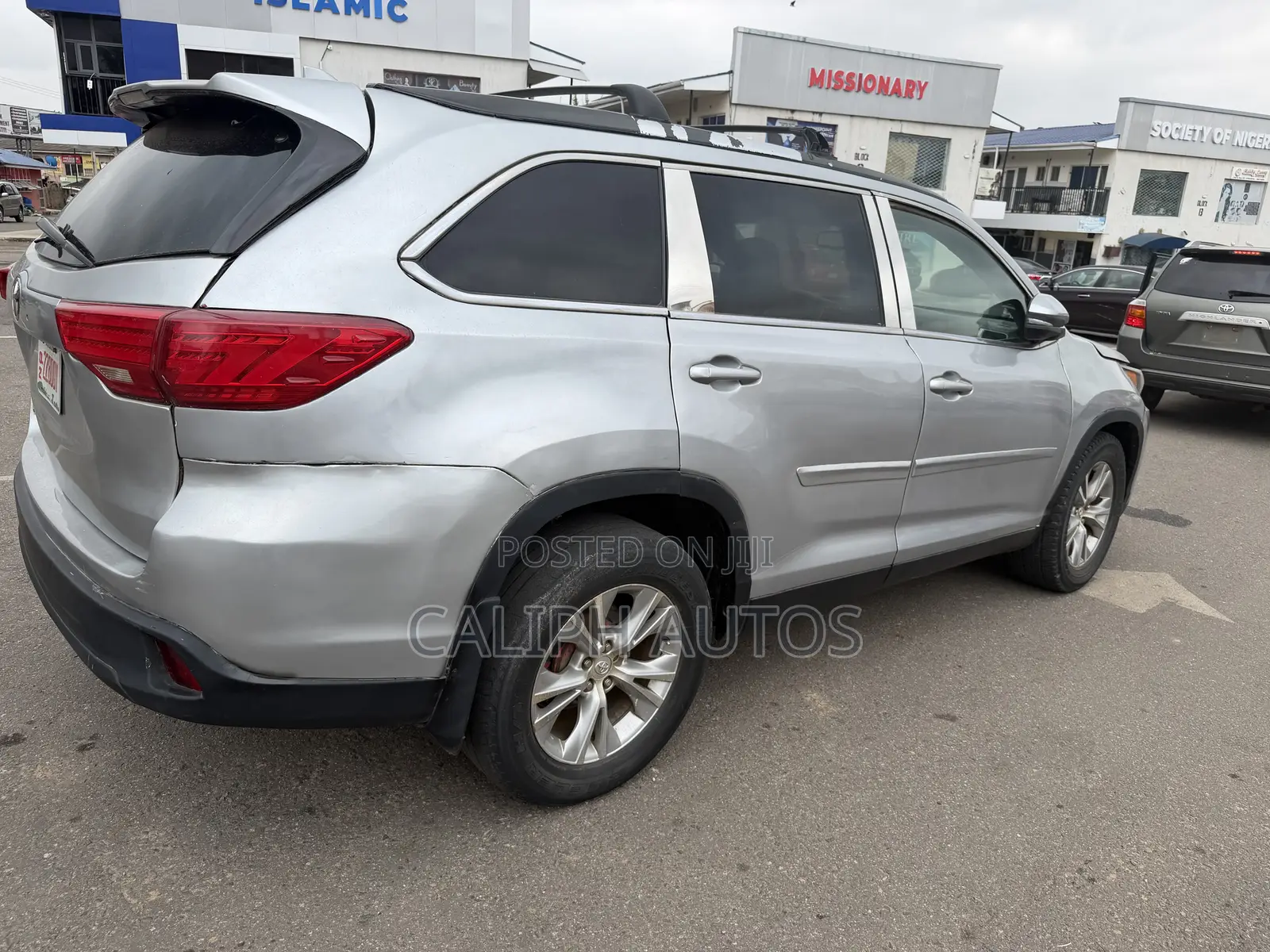 Toyota Highlander XLE 4dr SUV AWD (3.5L 6cyl 6A) 2015 Silver