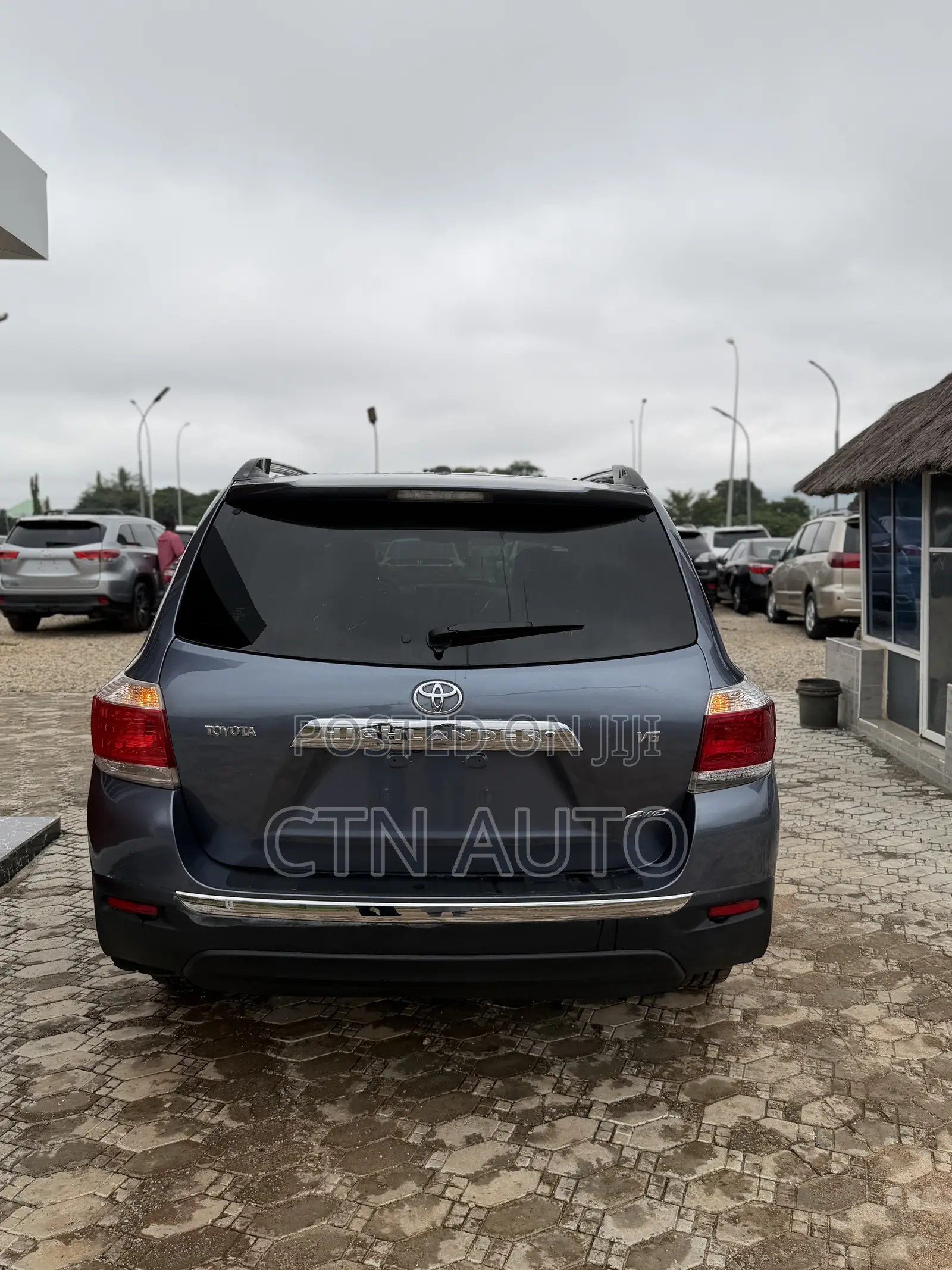 Toyota Highlander Limited 2012 Blue