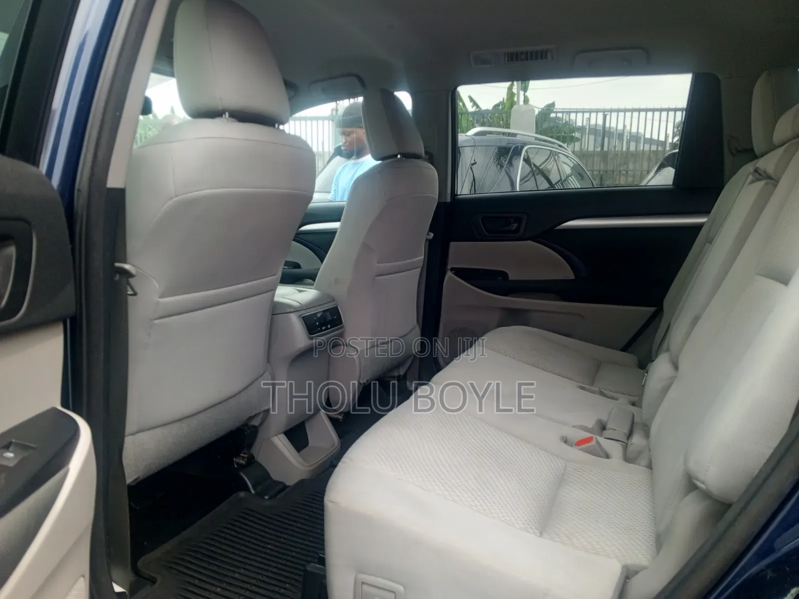 Toyota Highlander LE V6 4x4 (3.5L 6cyl 6A) 2016 Blue