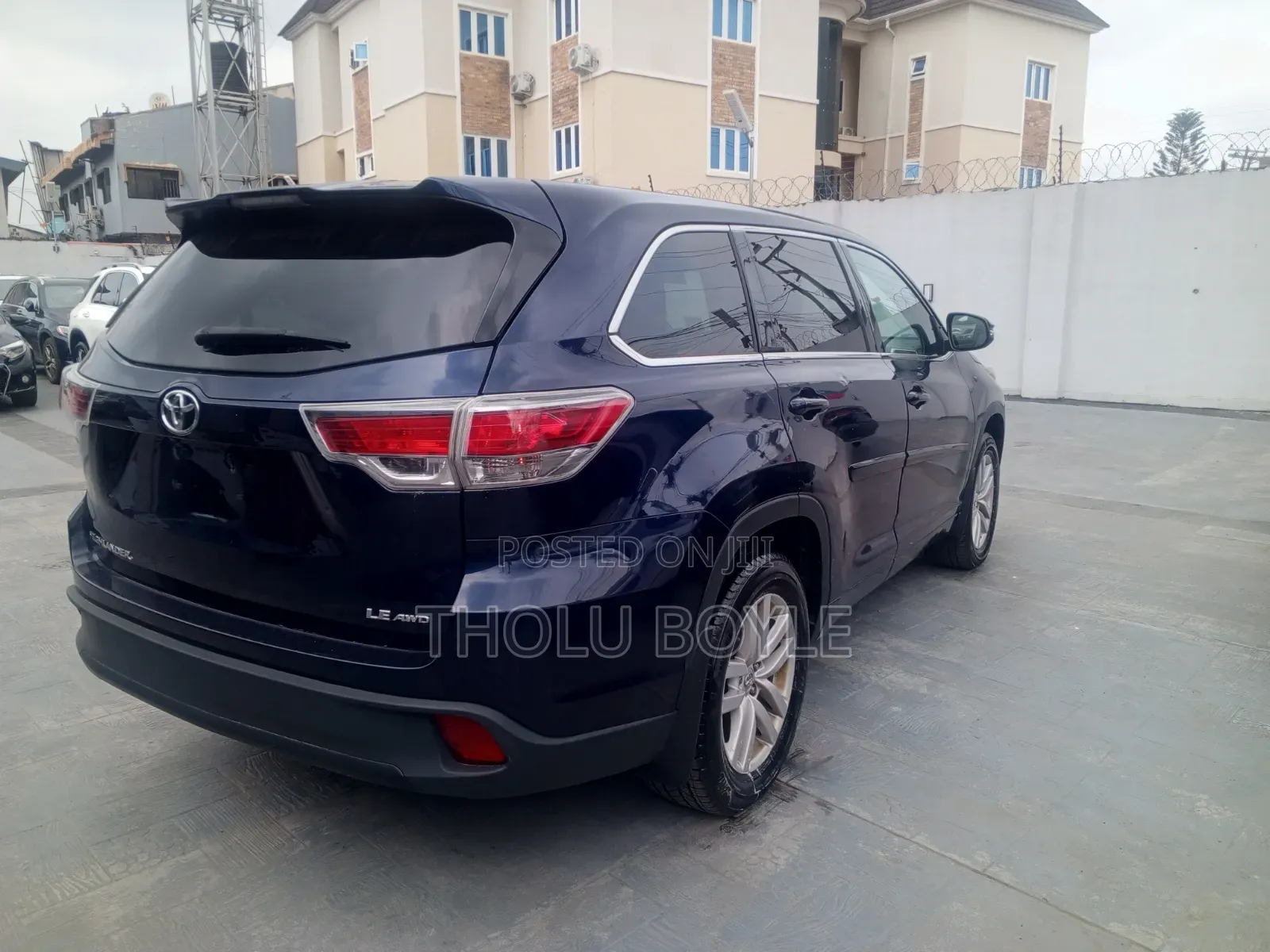 Toyota Highlander LE V6 4x4 (3.5L 6cyl 6A) 2016 Blue