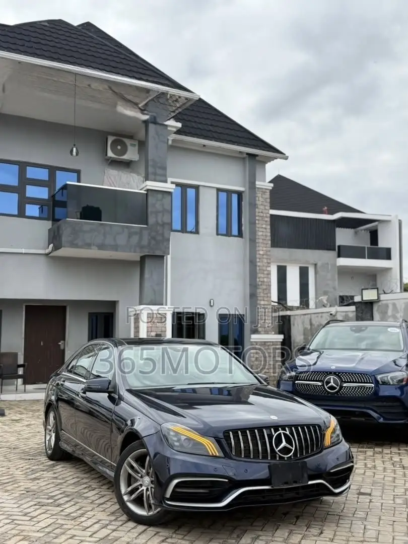 Mercedes-Benz C350 2013 Blue