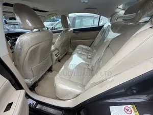 Lexus ES 2015 Brown