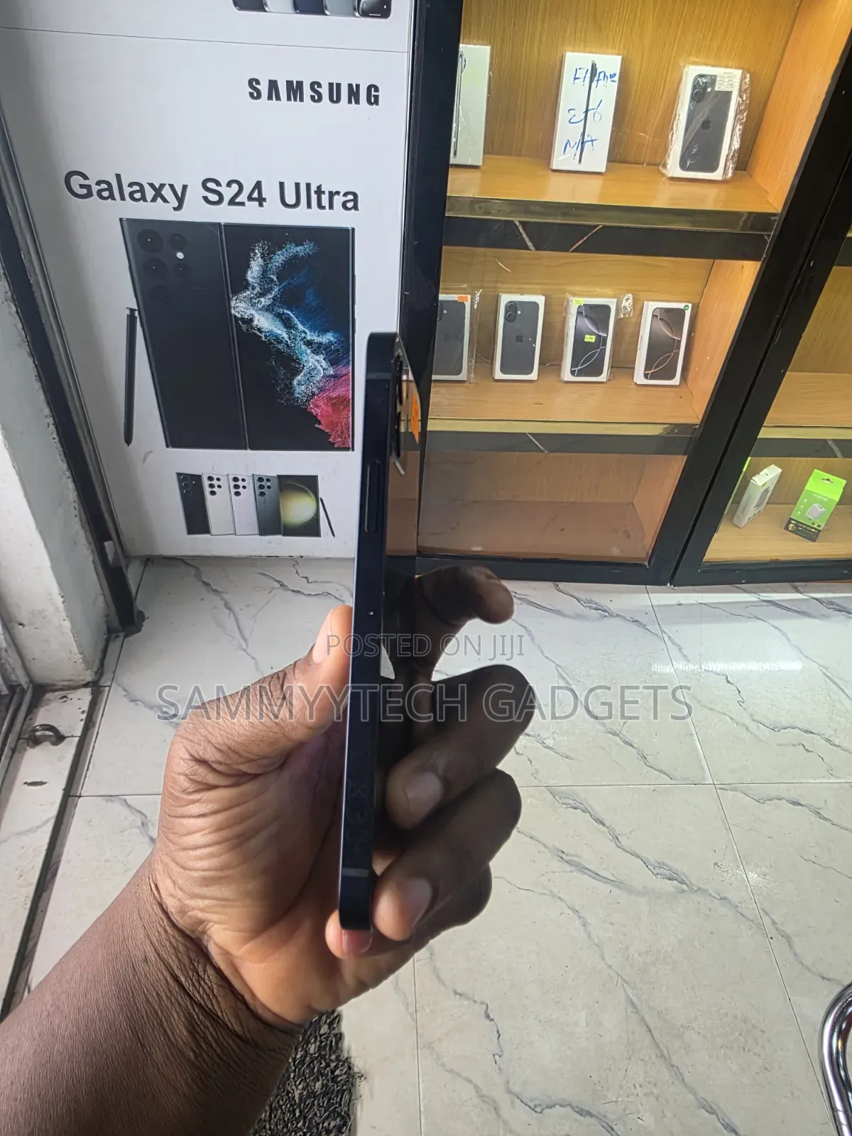 Apple iPhone 12 64 GB Black