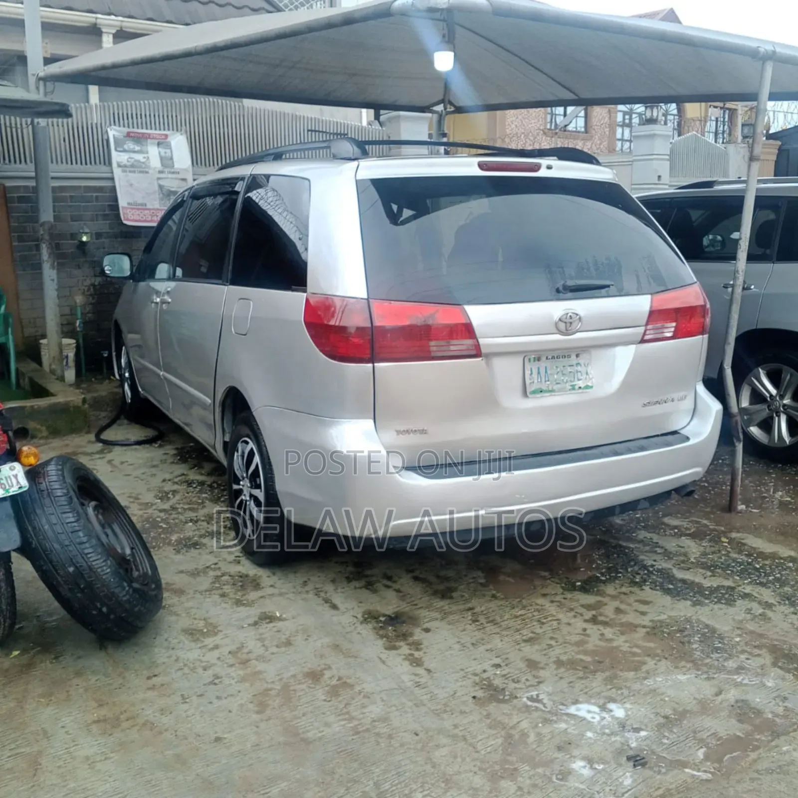 Toyota Sienna 2005 Gold