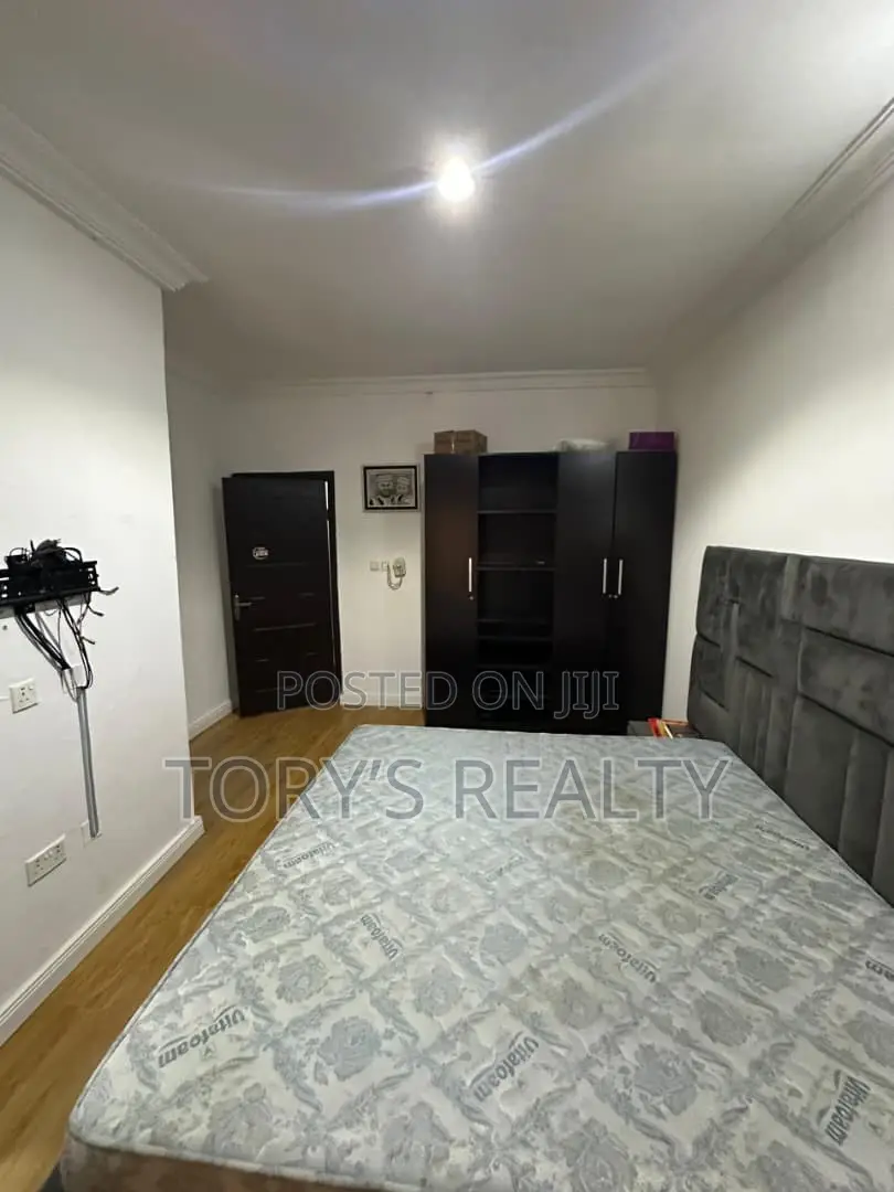 3bdrm Bungalow in Lekki Phase 2 for sale