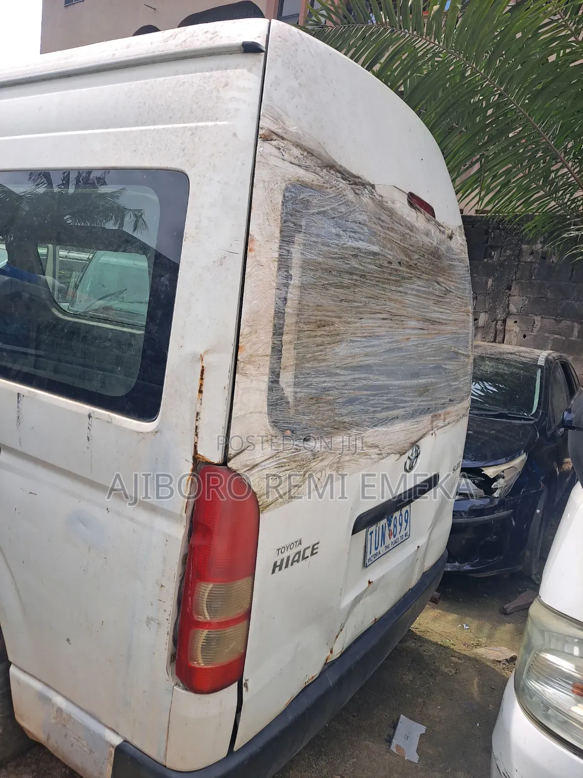 Toyota HiAce 2010 White