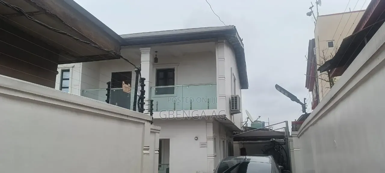 4bdrm Duplex in Iju for sale