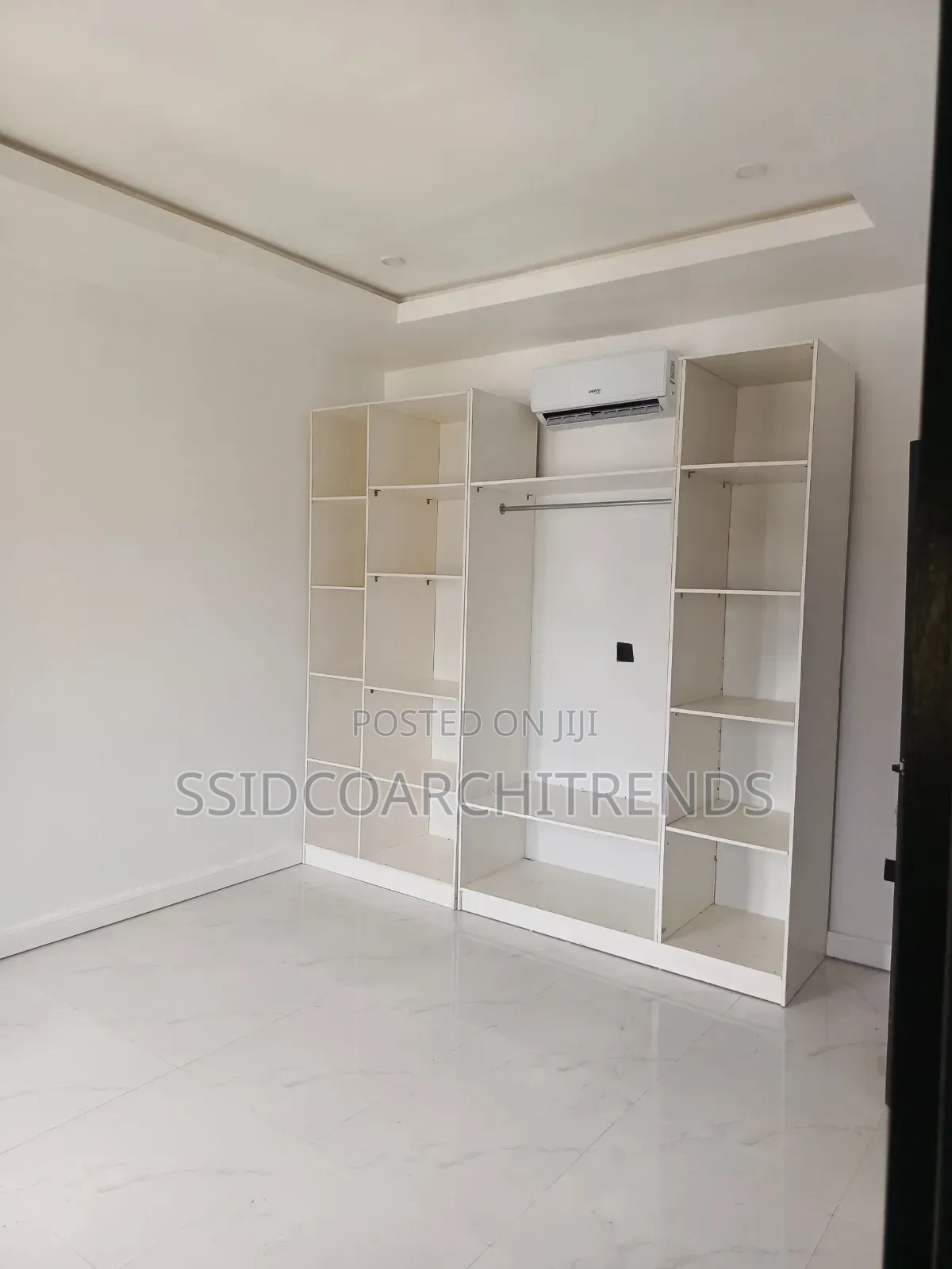 1bdrm Apartment in Call To Access, Bourdillon for rent