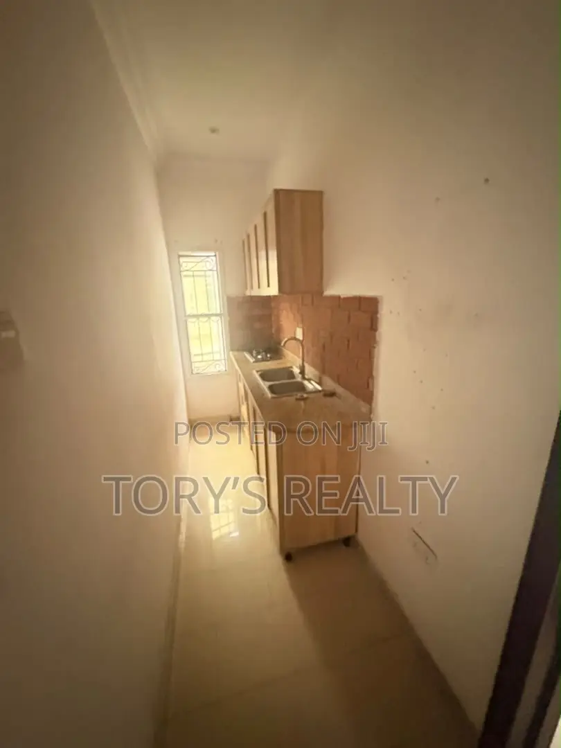 1bdrm Apartment in Lekki Phase 1 for rent