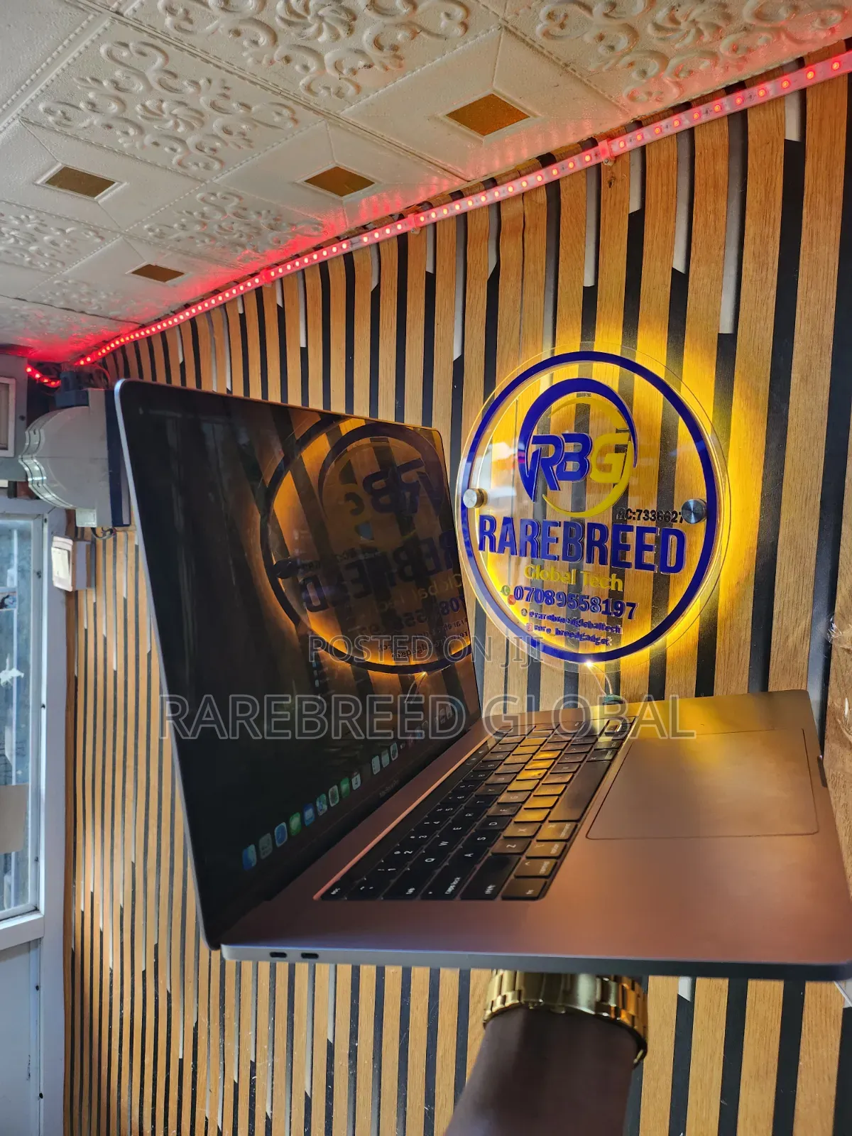 Laptop Apple MacBook 2019 32GB Intel Core i7 SSD 1T