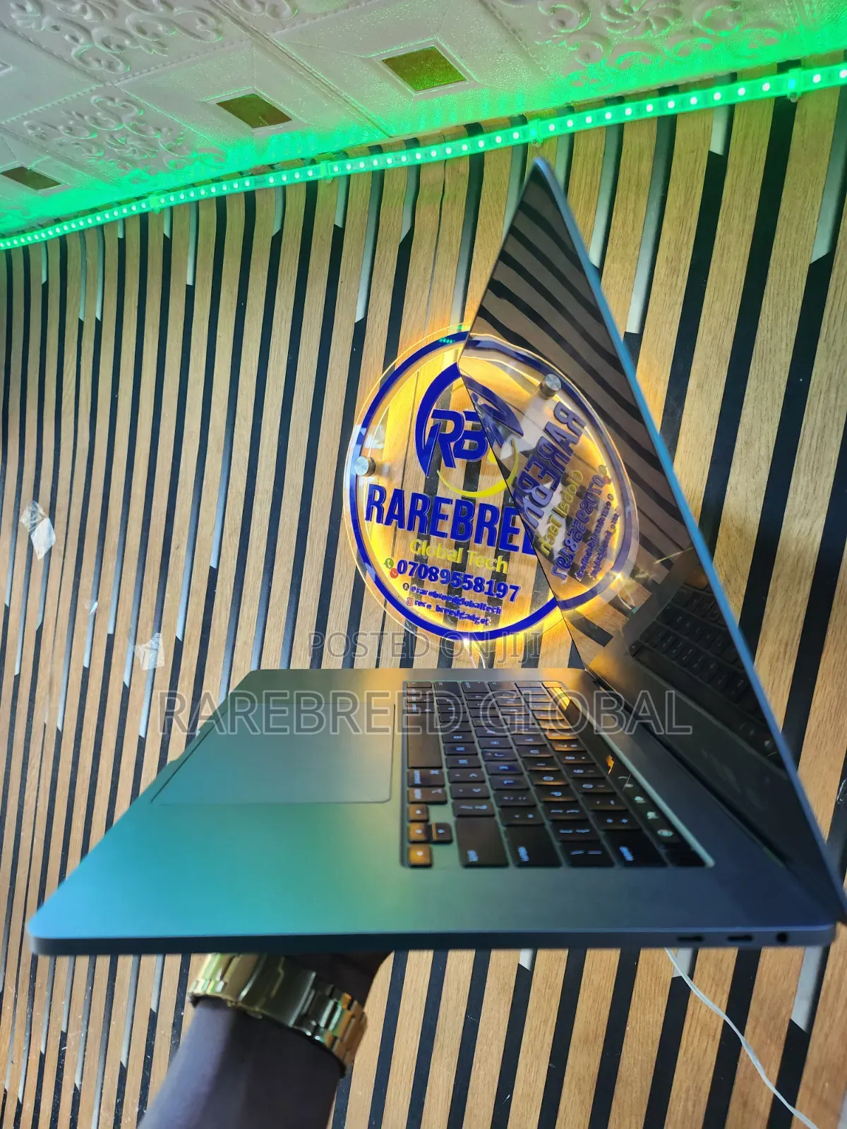Laptop Apple MacBook 2019 32GB Intel Core i7 SSD 1T