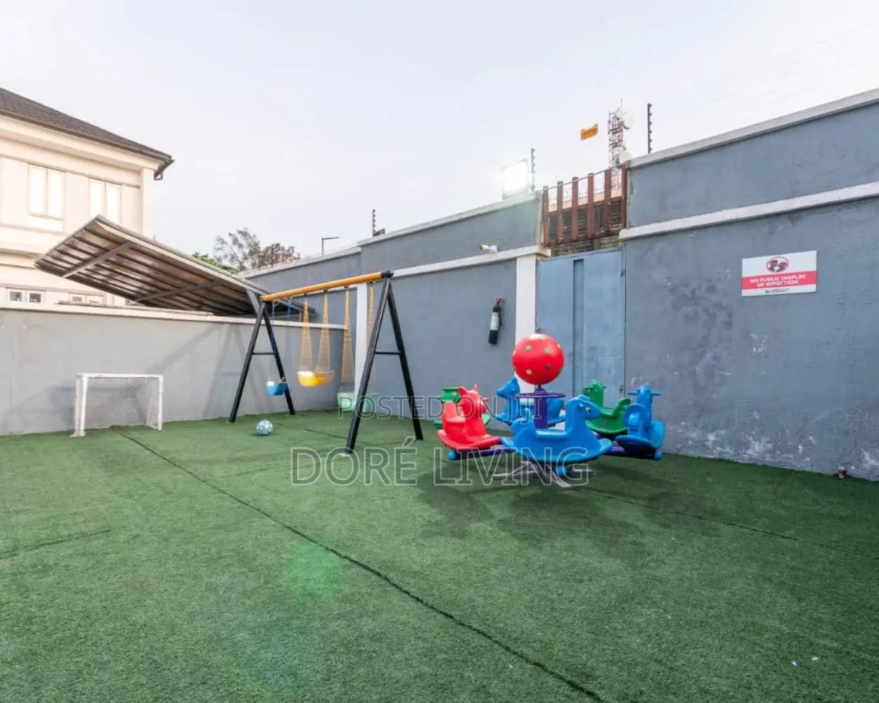 Exquisite 4 Bedroom With Swimming Pool and Gym | Lekki Chevron