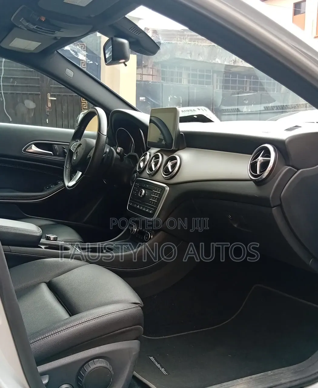 Mercedes-Benz GLA 250 2017 Silver