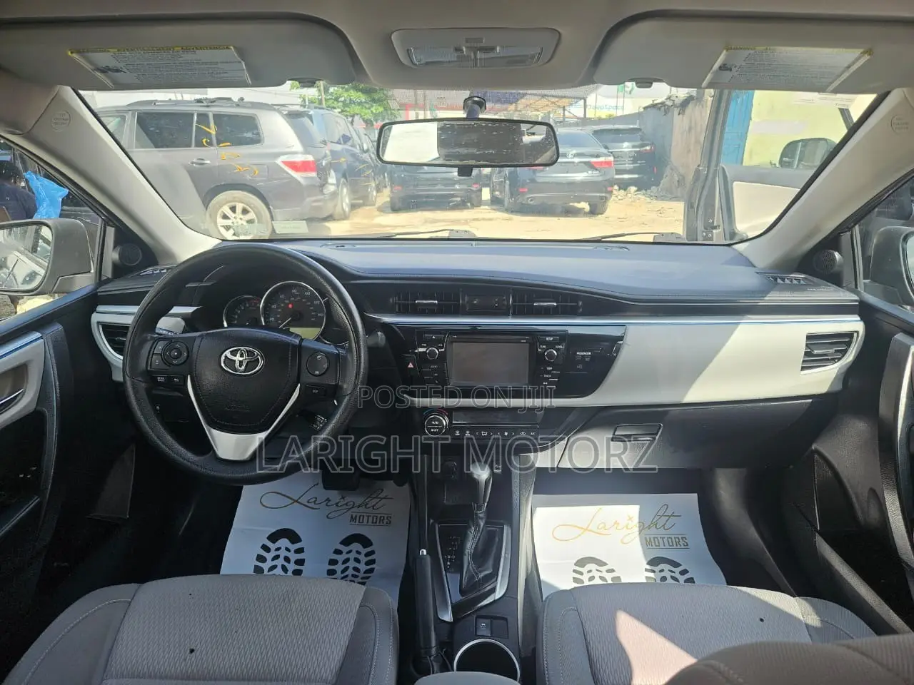 Toyota Corolla LE Plus 4dr Sedan (1.8L 4cyl CVT) 2014 Blue