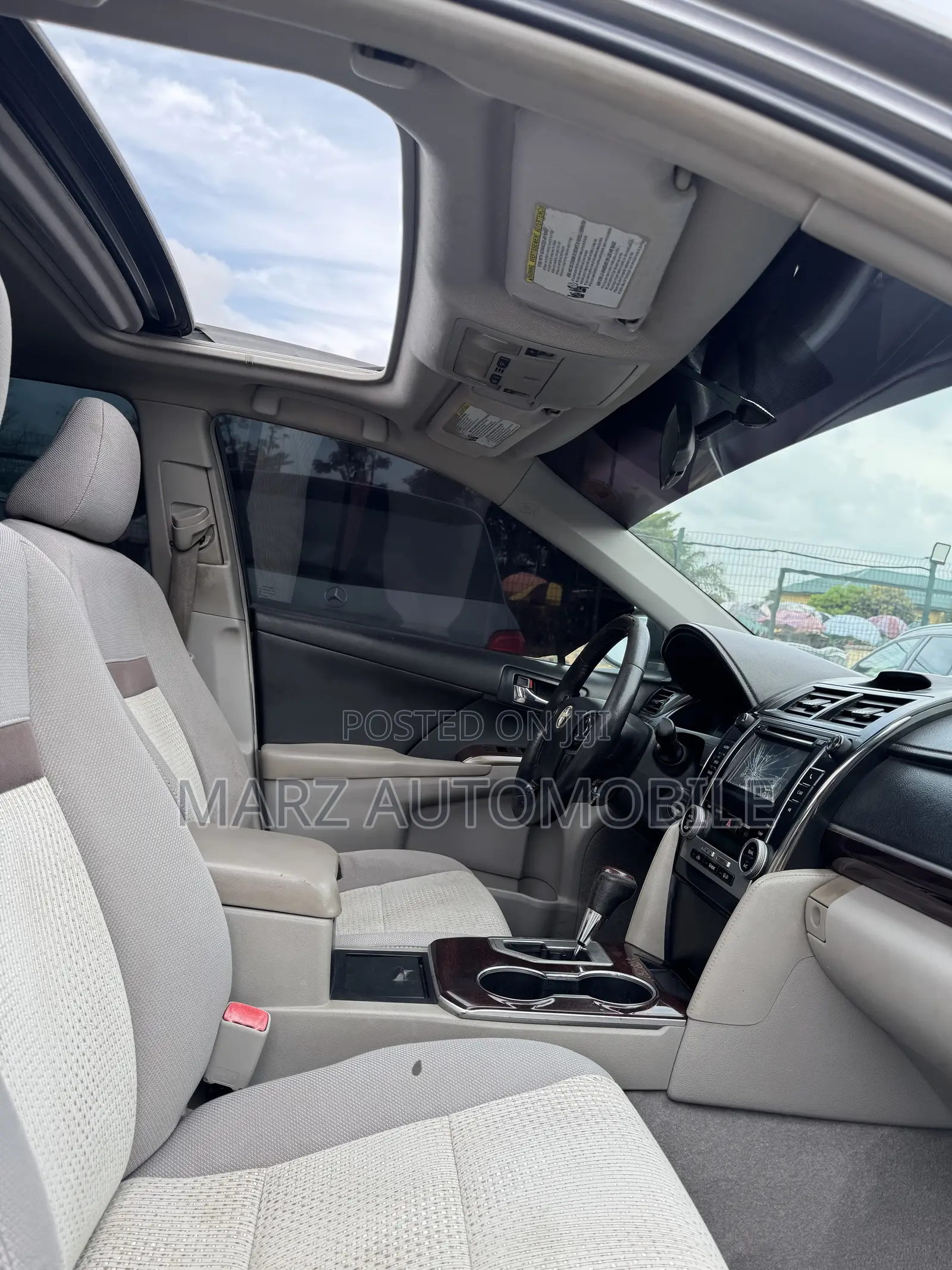 Toyota Camry XLE 4dr Sedan (2.5L 4cyl 6A) 2014 Silver