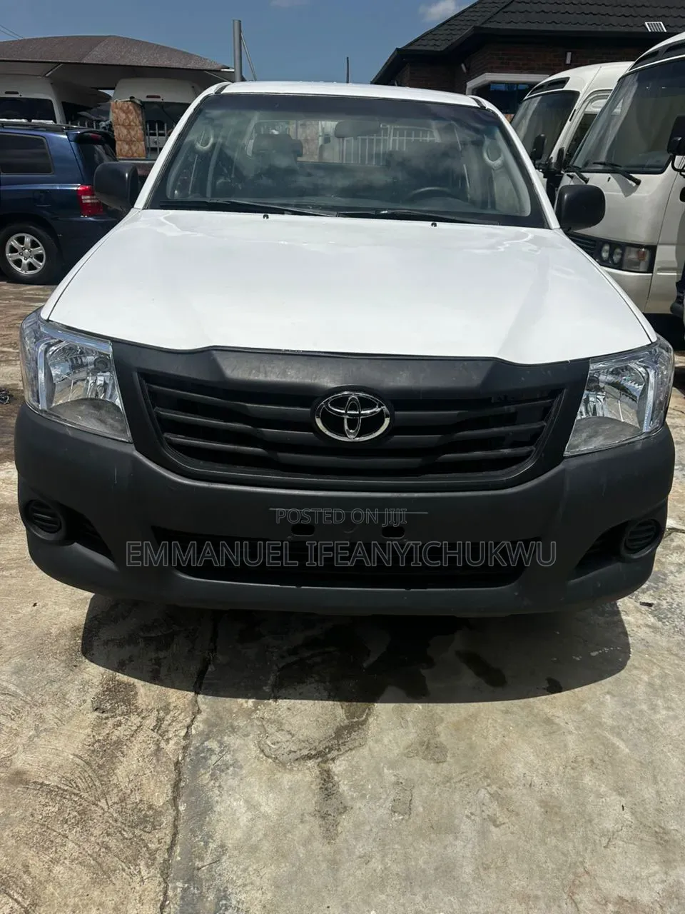 Toyota Hilux 2.5 D-4D 4X4 SRX 2012 White