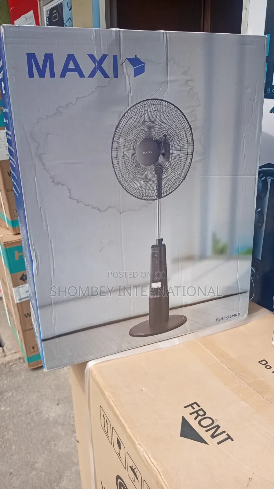 Maxi 18" Rechargeable Standing Fan