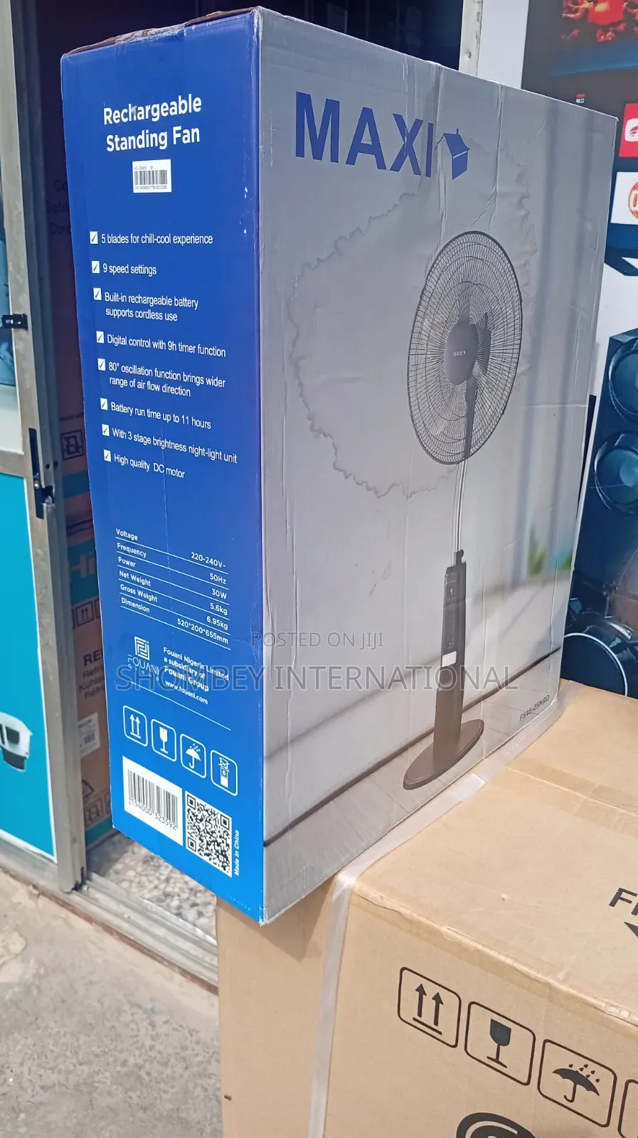 Maxi 18" Rechargeable Standing Fan