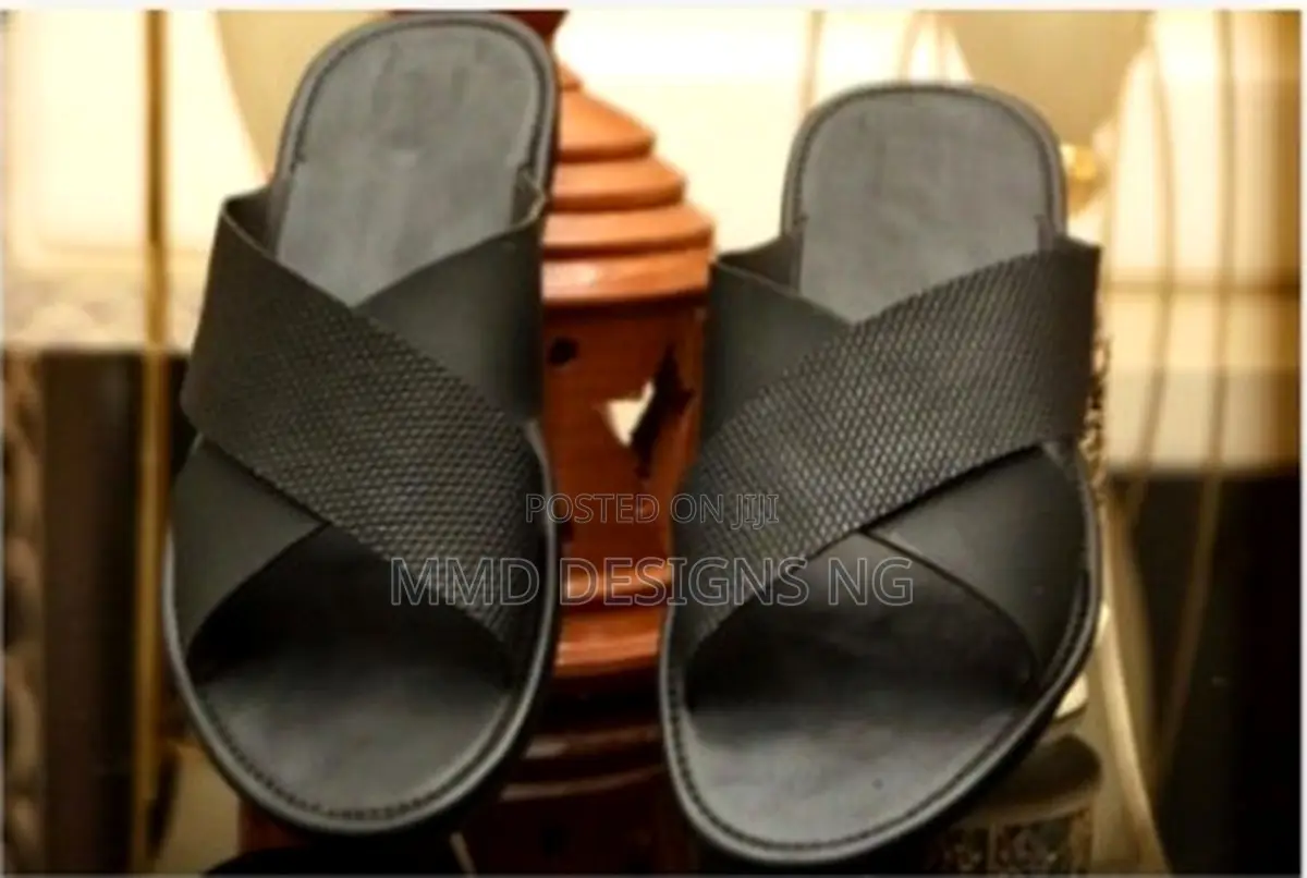 MMD Escobar Men's Black Cross-Strap Slides Size 45
