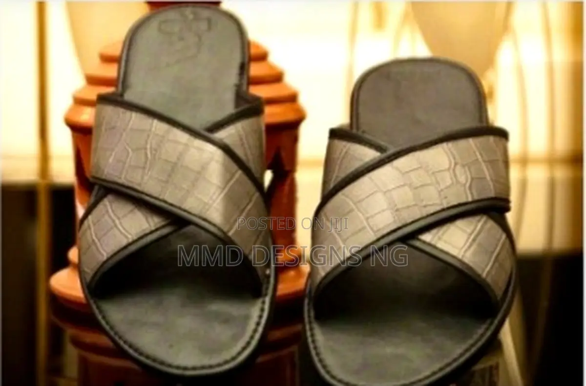 MMD Shadow Rider Men's Grey Black Cross-Strap Slides Size 46