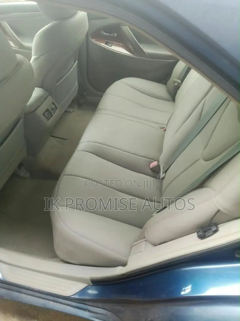 Toyota Camry XLE 4dr Sedan (2.5L 4cyl 6AM) 2010 Blue