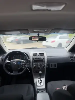 Toyota Corolla S 4dr Sedan (1.8L 4cyl 4A) 2011 Silver