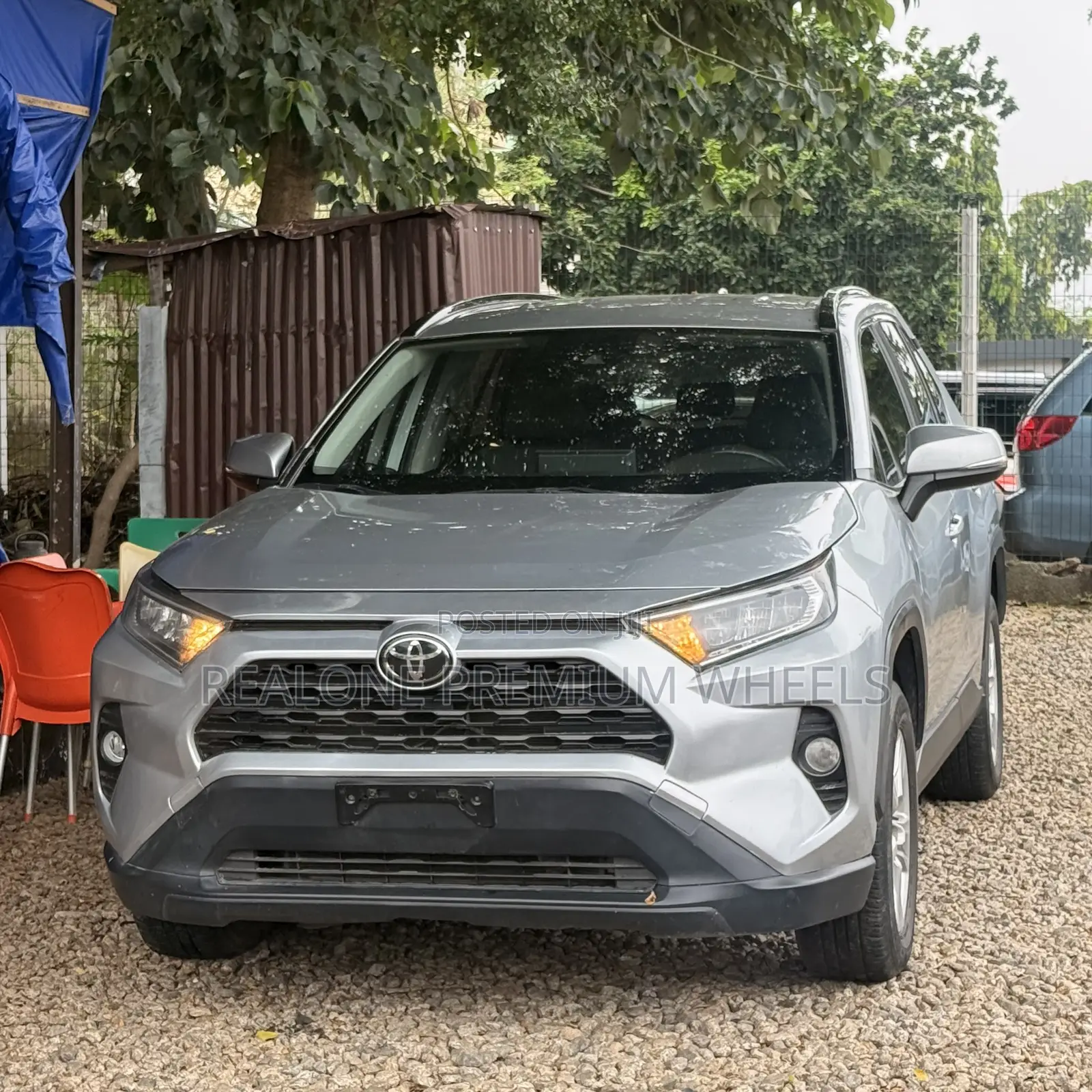 Toyota RAV4 XLE AWD 2020 Silver