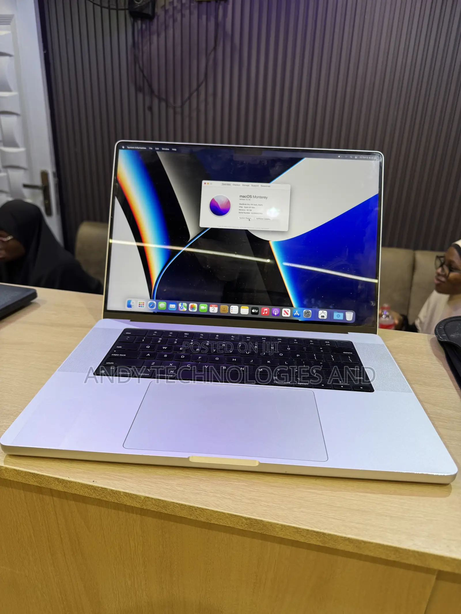 Laptop Apple MacBook Pro 2021 M1 Max 64GB Apple M1 Max SSD 1T