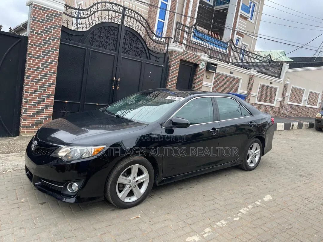 Toyota Camry 2013 Black