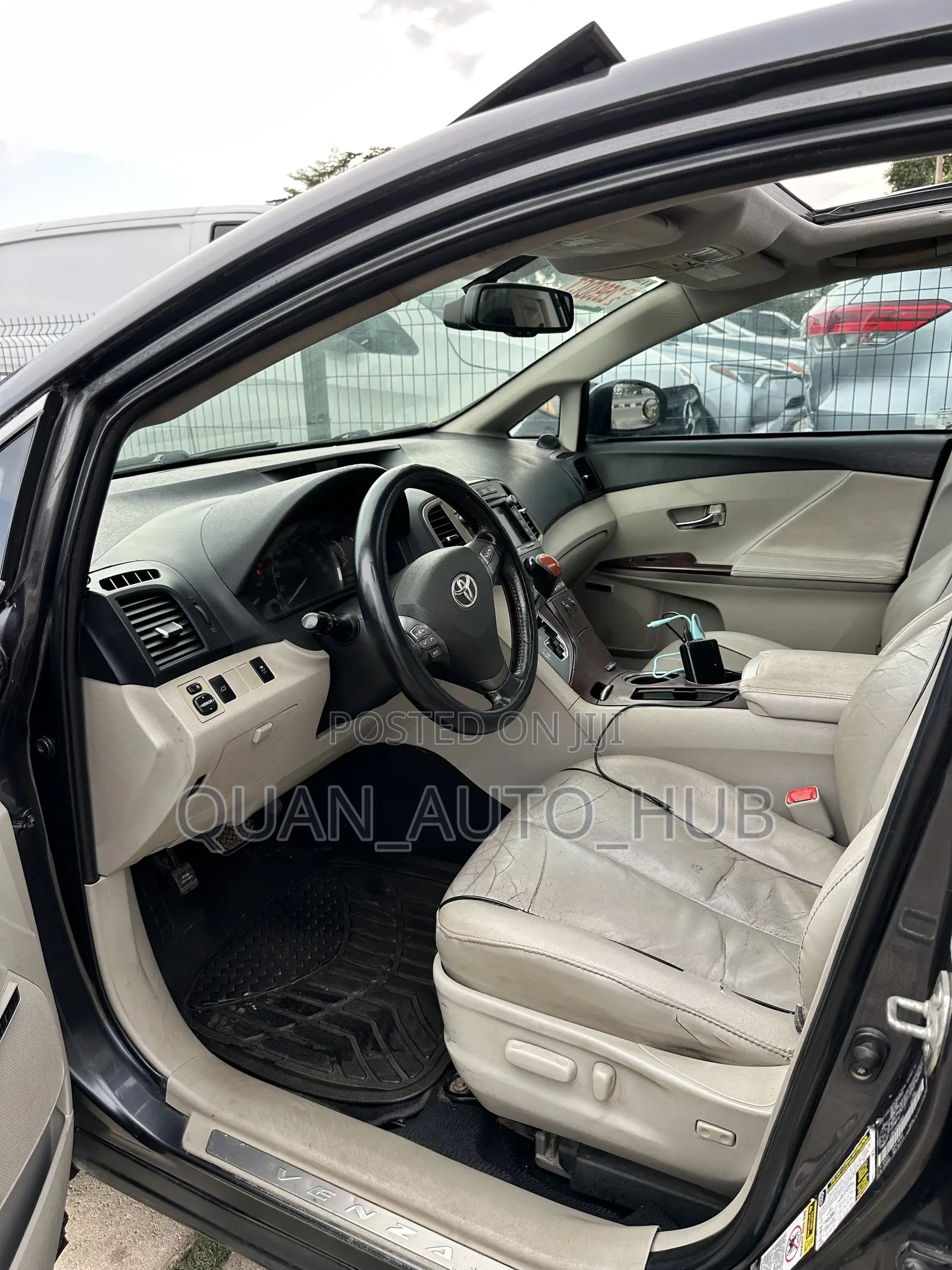 Toyota Venza V6 2011 Gray