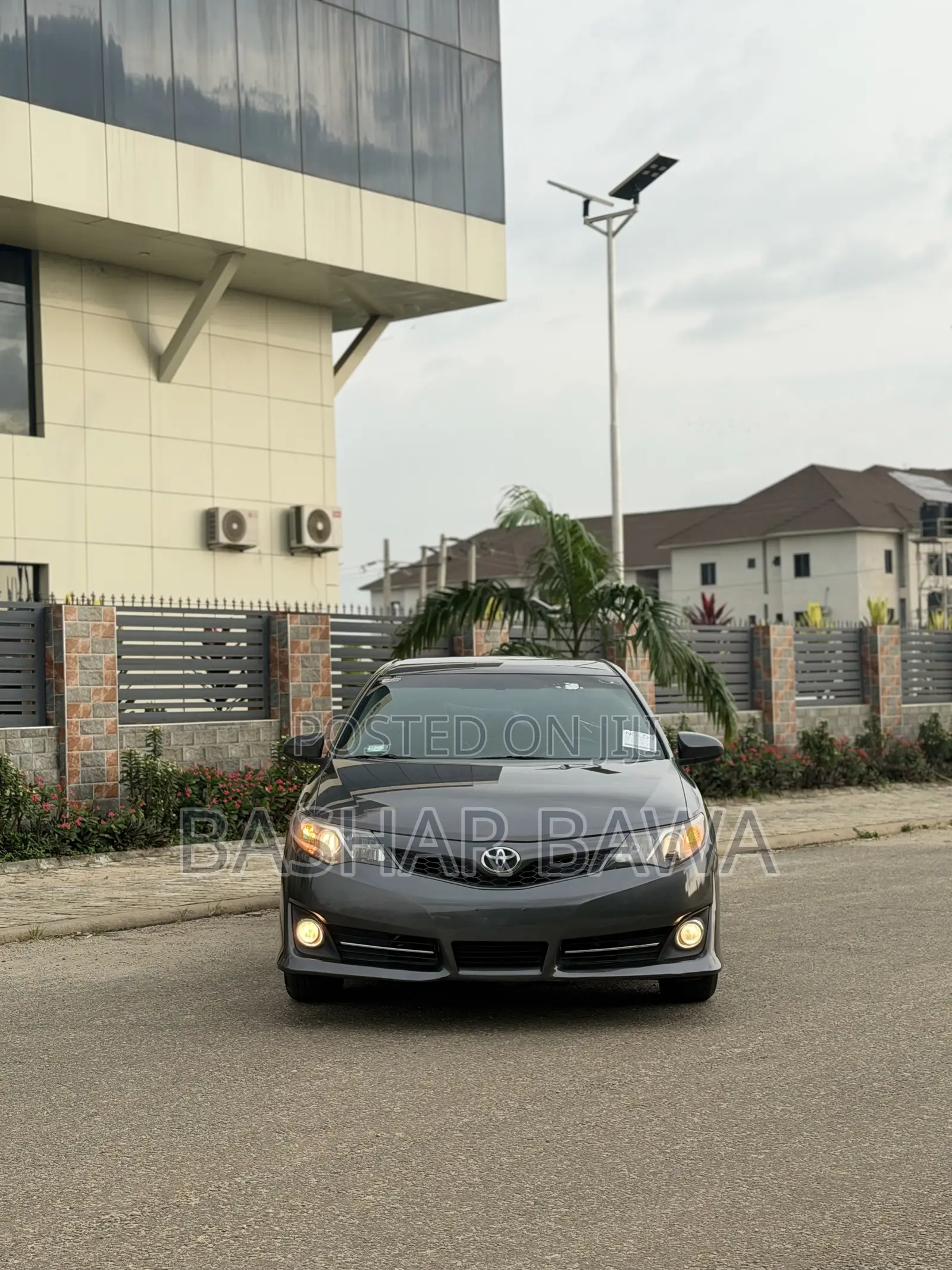 Toyota Camry L 4dr Sedan (2.5L 4cyl 6A) 2014 Gray