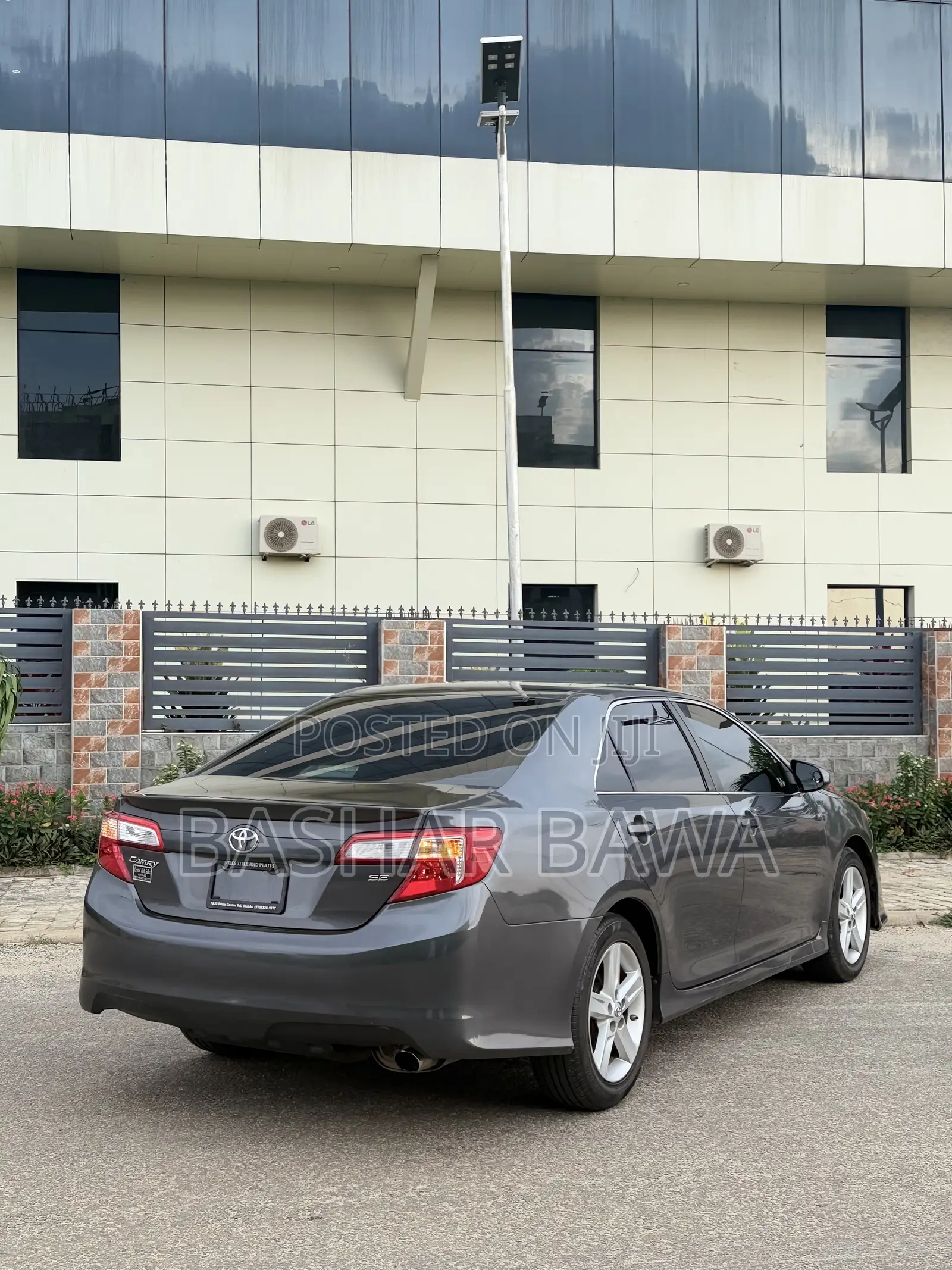 Toyota Camry L 4dr Sedan (2.5L 4cyl 6A) 2014 Gray