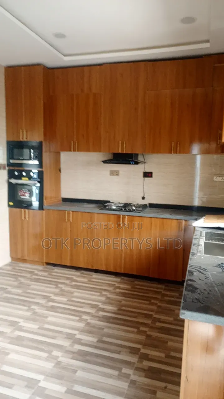 4bdrm Duplex in Fo1 Dantata Estate, Kubwa for sale