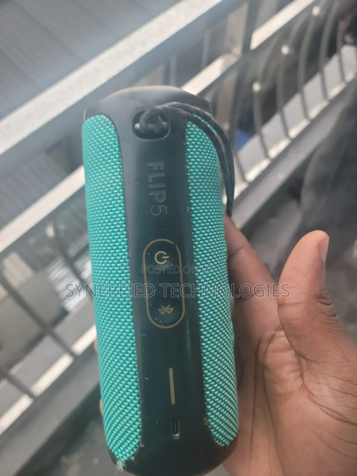 JBL Flip 5 Portable Speaker