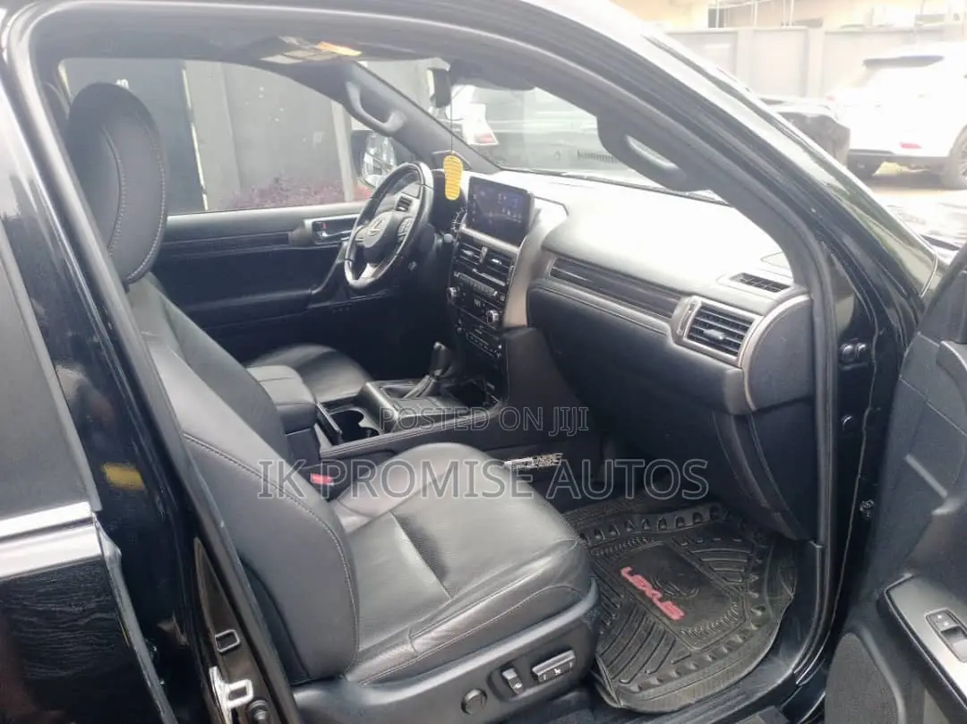 Lexus GX 2023 Black