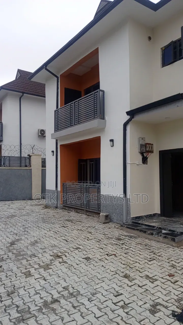 4bdrm Duplex in Fo1 By Dantata, Kubwa for rent
