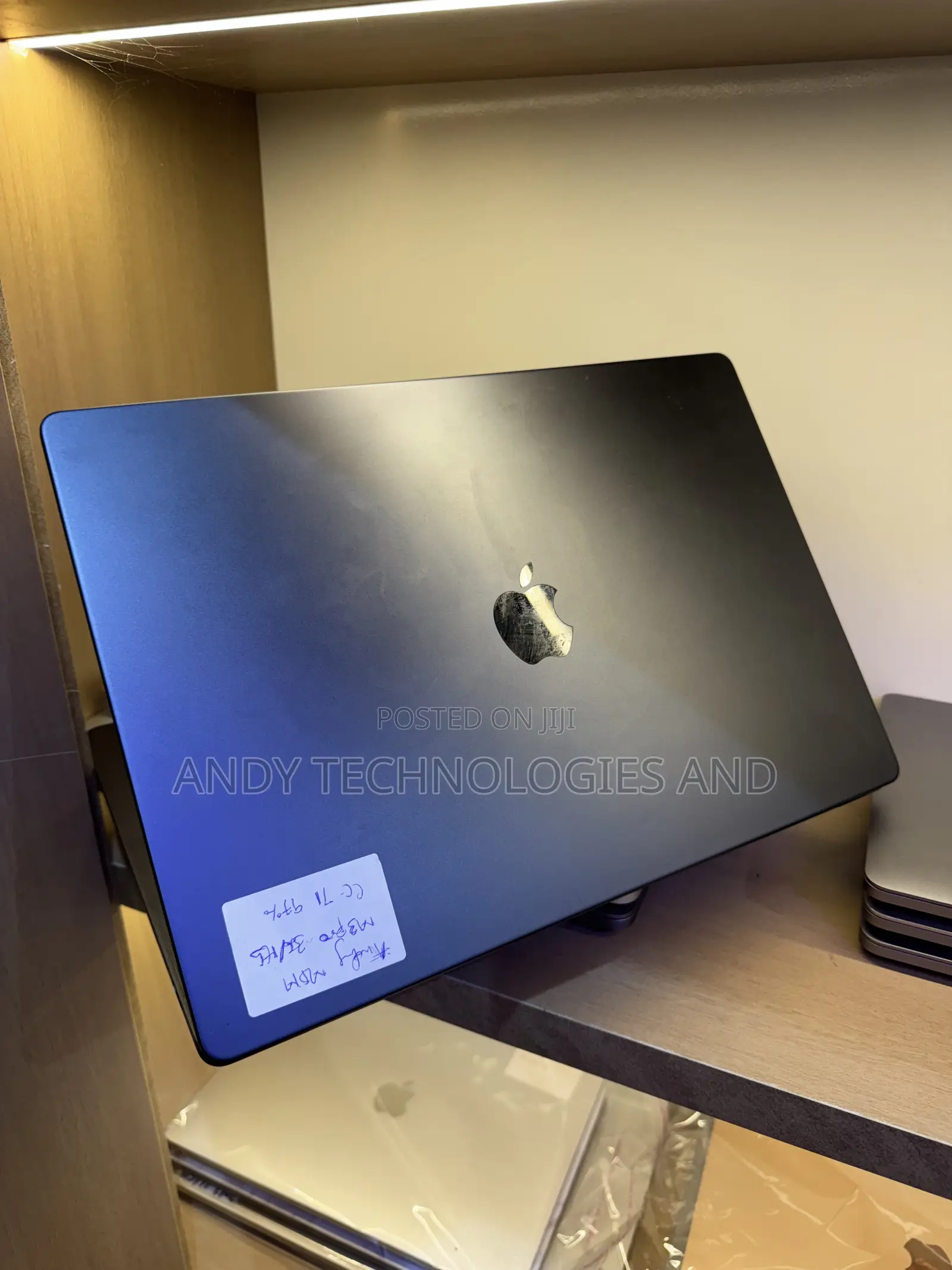Laptop Apple MacBook Pro 2023 M3 Pro 36GB Apple M3 Pro SSD 1T