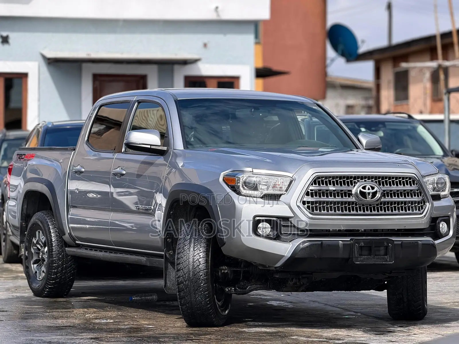 Toyota Tacoma 2018 Silver