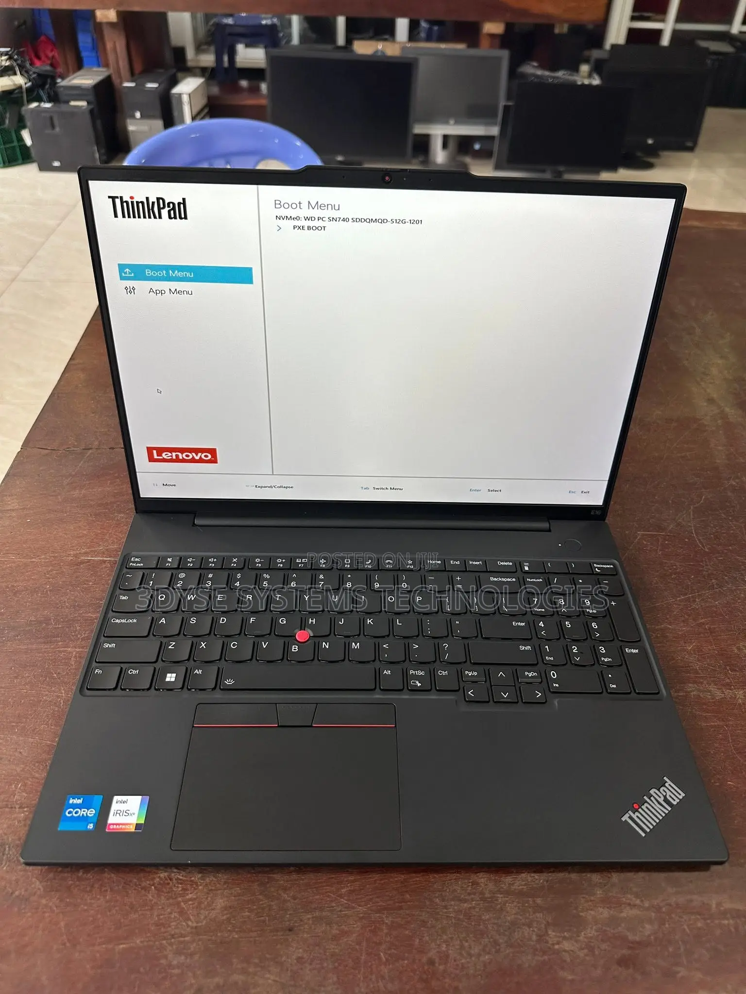 Laptop Lenovo ThinkPad E16 G1 16GB Intel Core i5 SSD 512GB