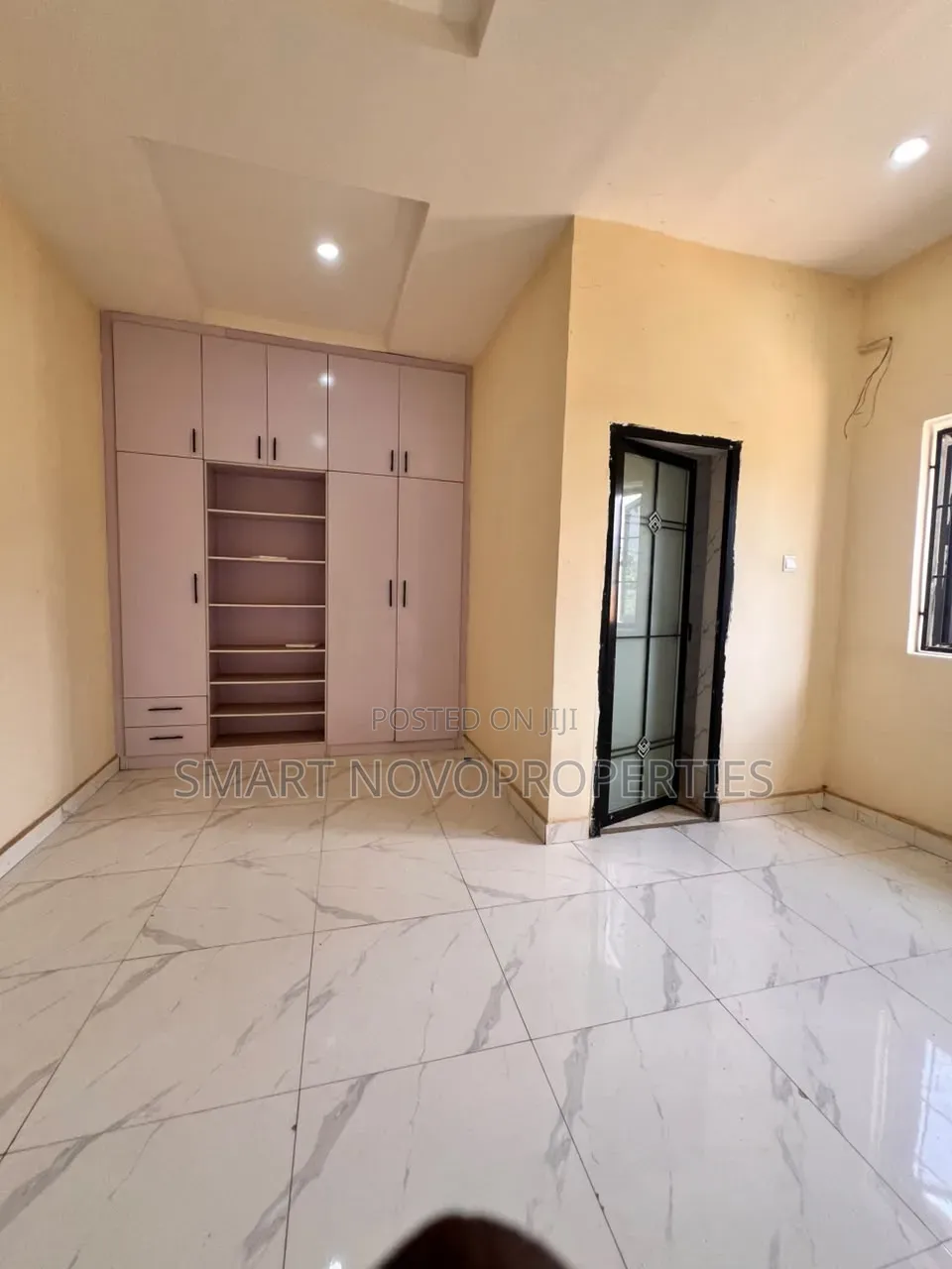 2bdrm Block of Flats in Mabushi for sale