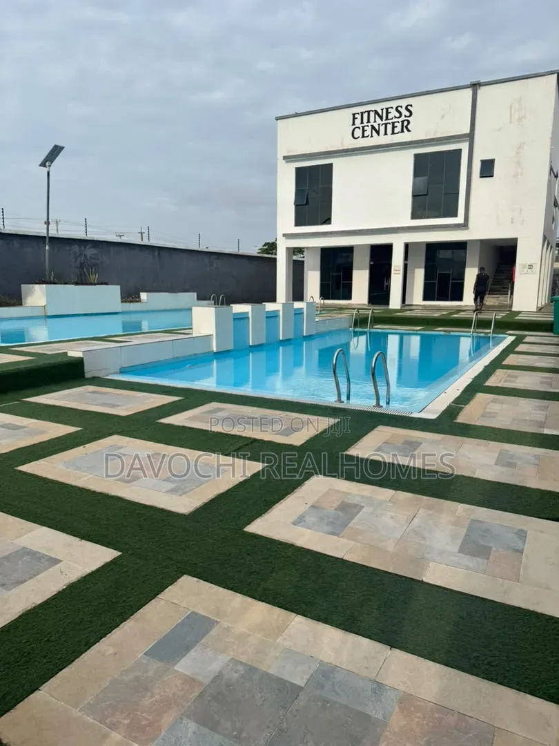 1bdrm Apartment in Ogombo for rent