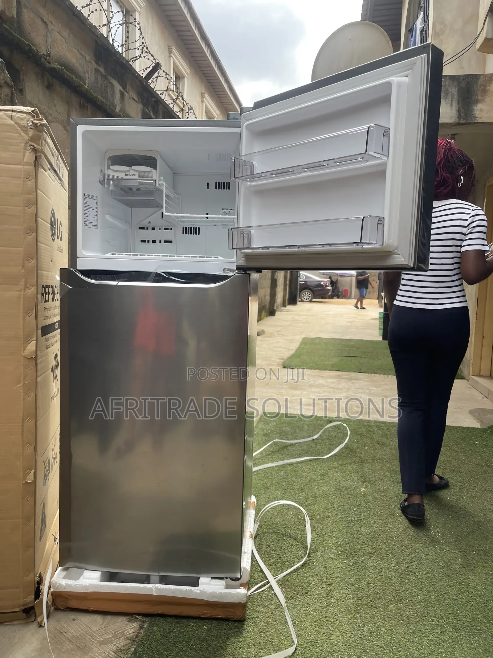LG GL-C252SLBB 260L Double Door Fridge