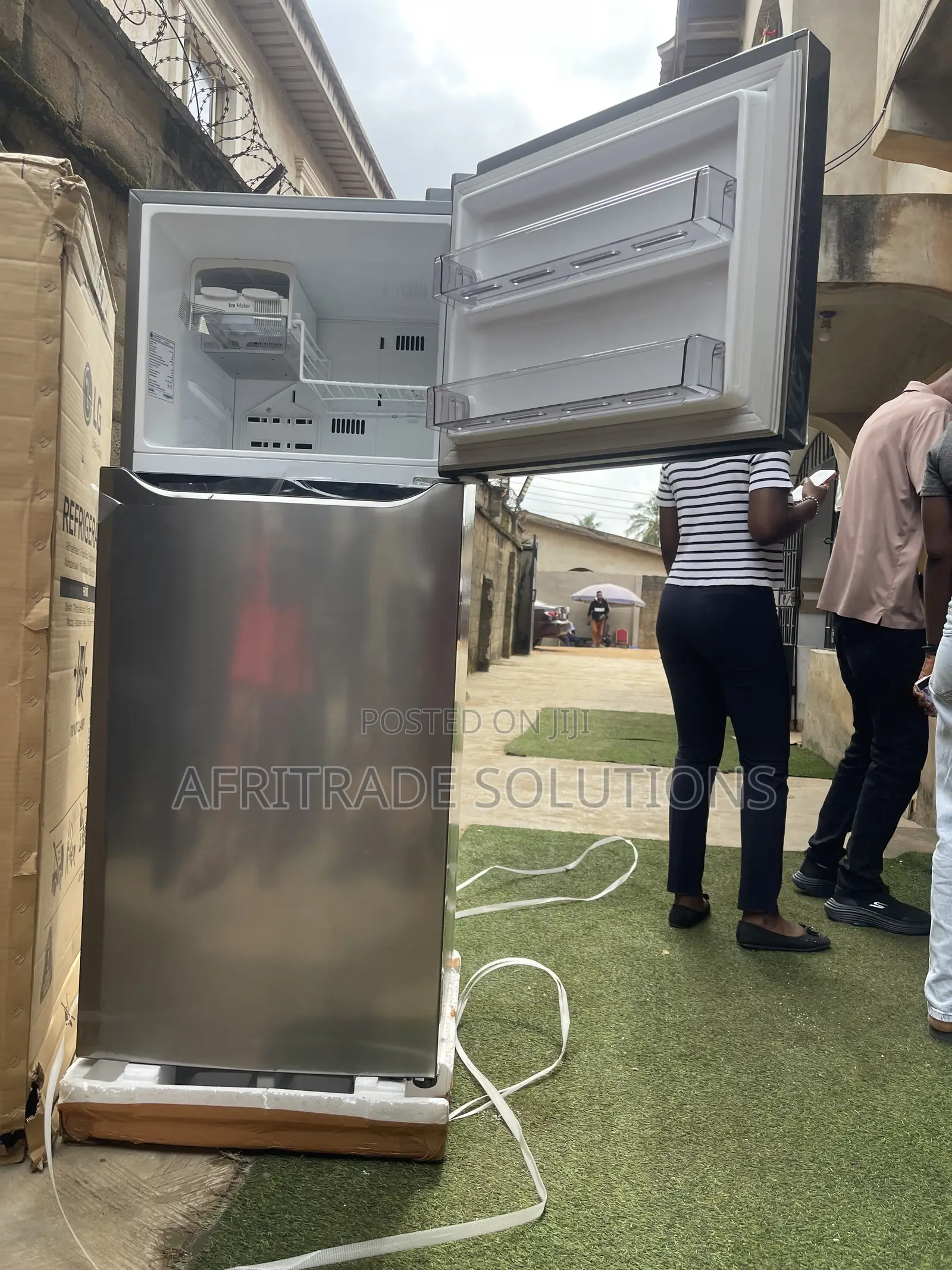 LG GL-C252SLBB 260L Double Door Fridge