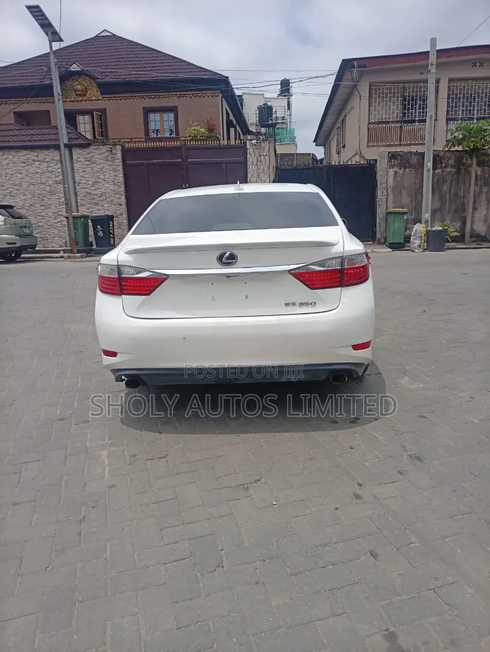 Lexus ES 350 FWD 2014 White