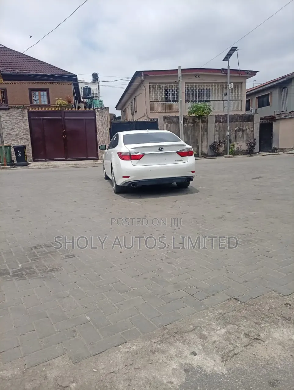 Lexus ES 350 FWD 2014 White