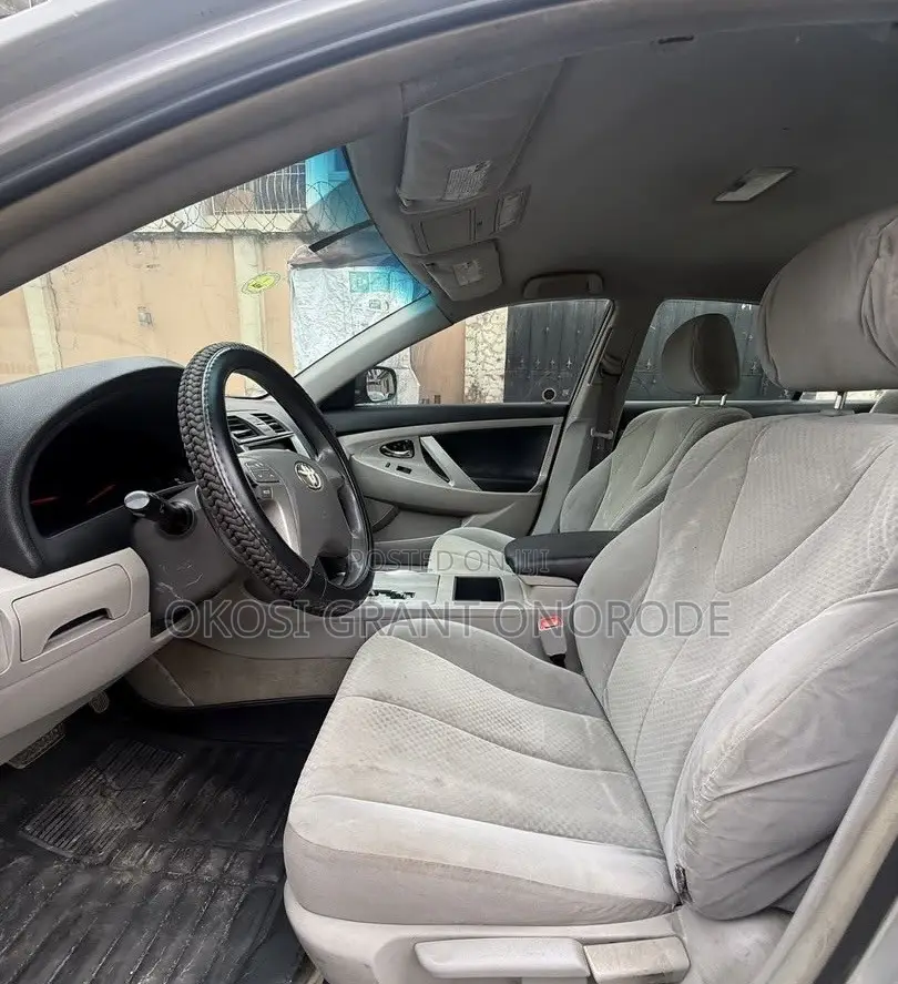 Toyota Camry LE 4dr Sedan (2.4L 4cyl 5A) 2008 Silver