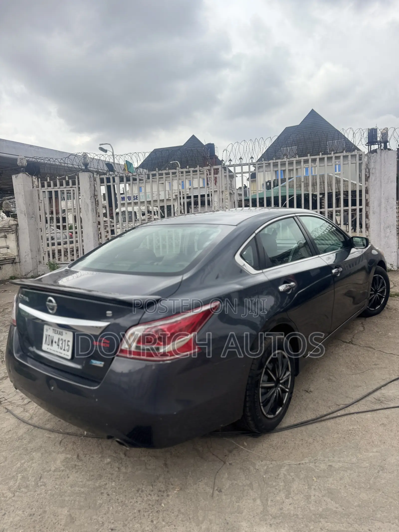 Nissan Altima Sedan 2.5 SV 2013 Gray
