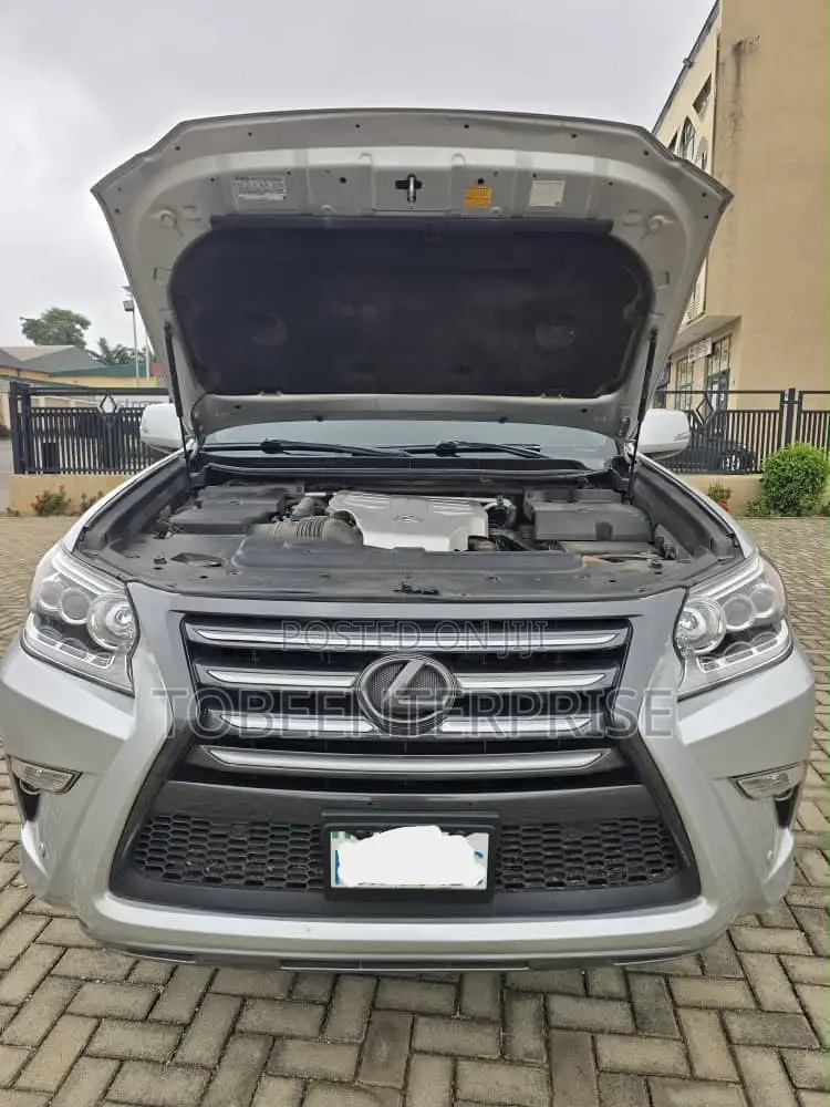 Lexus GX 2015 Silver