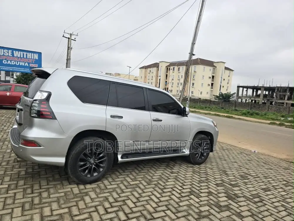 Lexus GX 2015 Silver